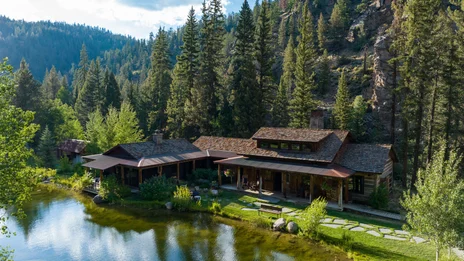 Day 1: Arrival & Warm-Up on the Water