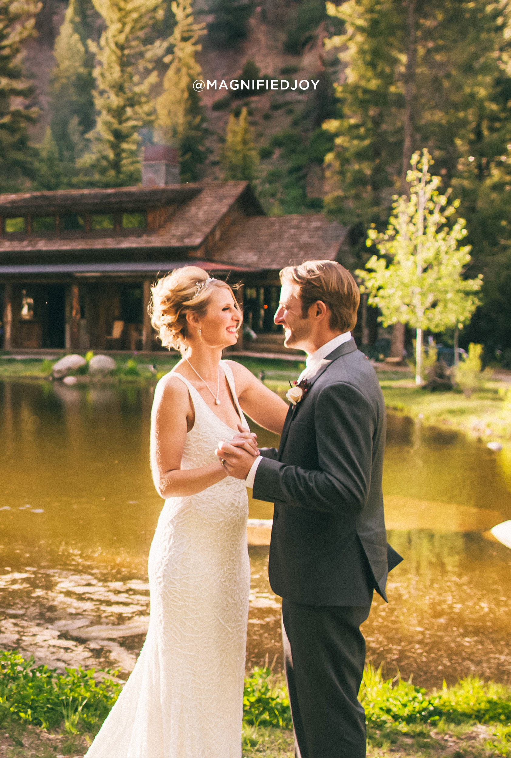 Newly wed couple at Taylor River Lodge.