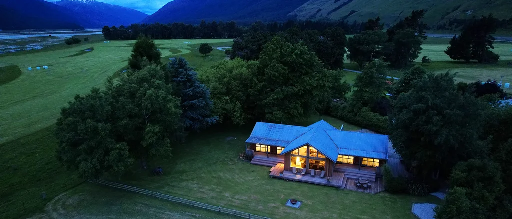 Cedar Lodge in remote New Zealand.